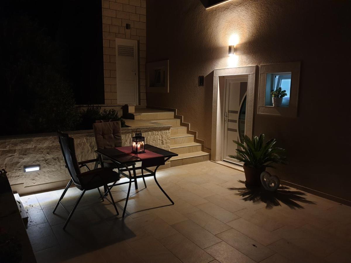 Marilu Apartment Korcula Town Bagian luar foto